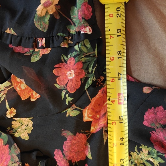 Floral Ruffle Dress CeCe - Picture 8 of 12